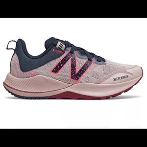 W9- New Balance Dynasoft Nitrel V4 Women’s Trail Running Shoes